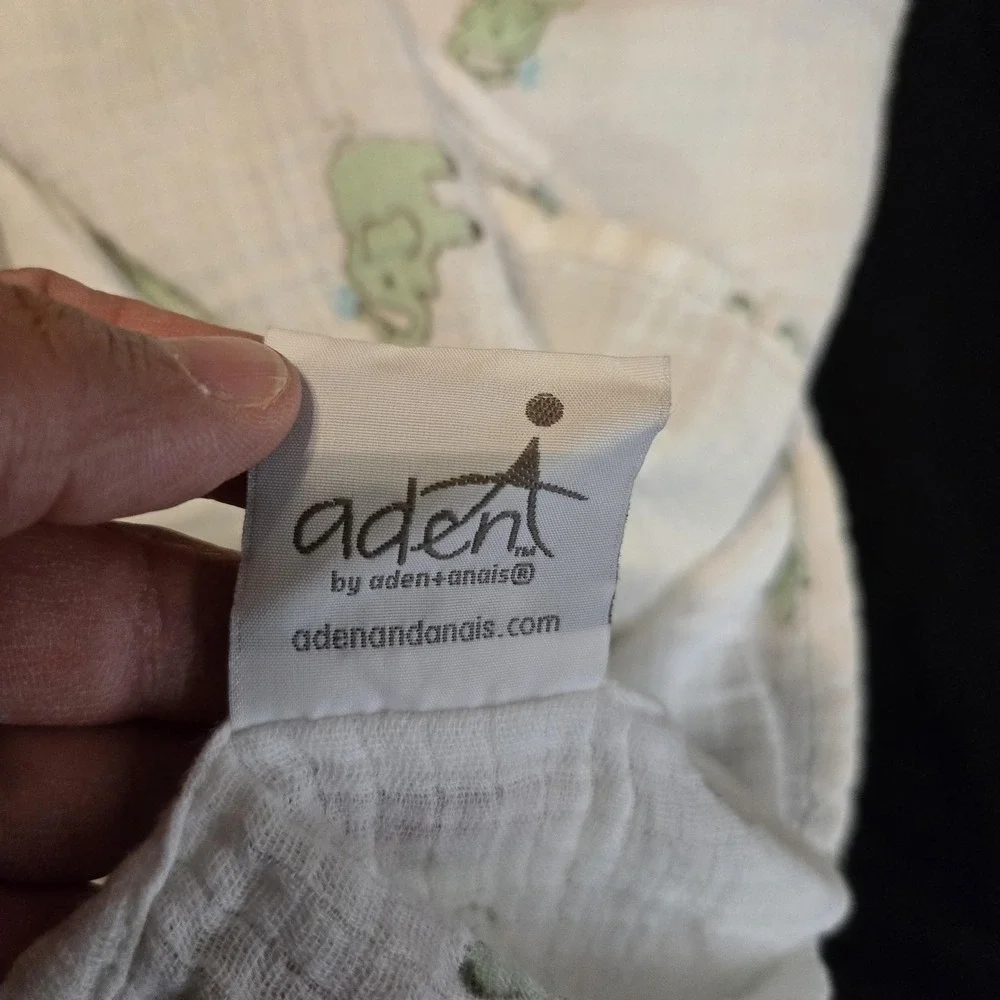 Aden + Anais‎ Muslin Swaddle Baby Blanket White Green Elephant Print 100% Cotton